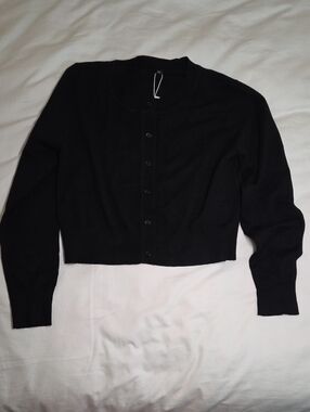 Cropped Black Button-Front Women's Cardigan Sweater